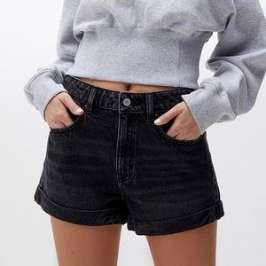 Hollister High Rise Mom Shorts Black Jean Denim Cuffed Hem Button Fly Size 25
